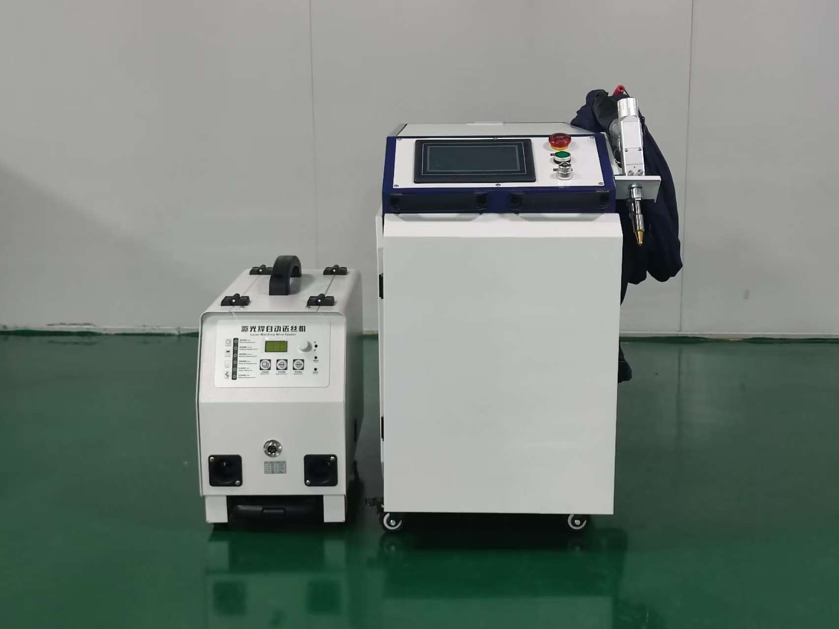 Handheld Fiber Laser Lasmachin - Laser Welding Machine 3 In 1 2000W recensie en prijs