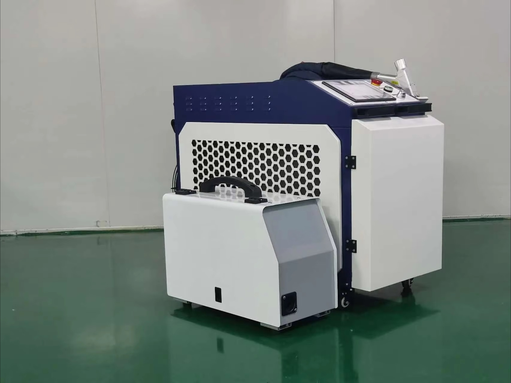 Handheld Fiber Laser Lasmachin - Laser Welding Machine 3 In 1 2000W recensie en prijs