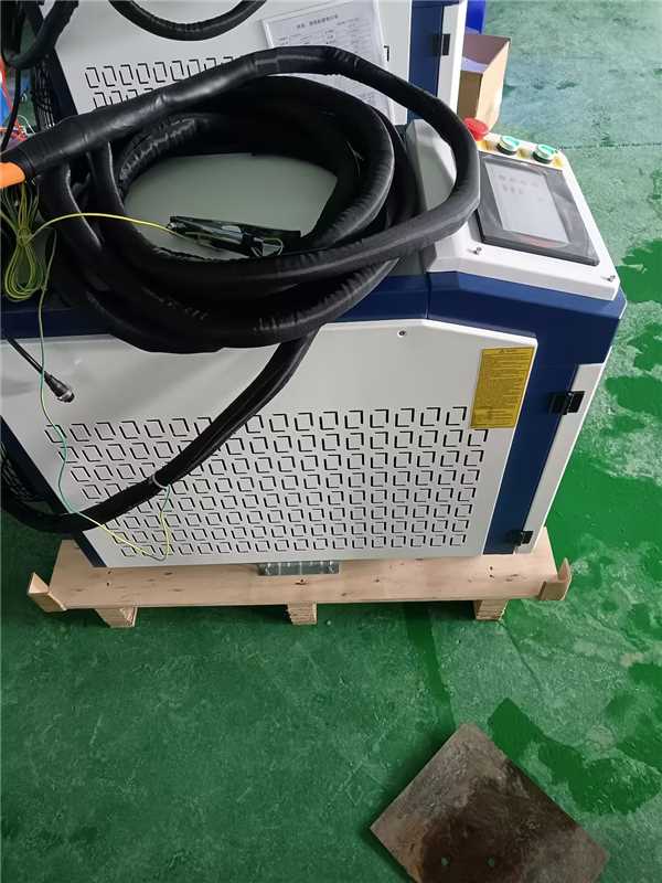 Handheld 3-in-1 laserlasser 15 - Laser Welding Machine 3 In 1 2000W recensie en prijs